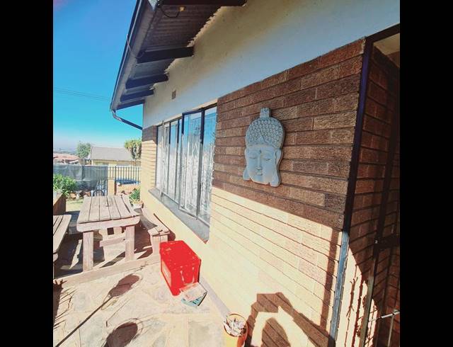 3 BEDROOM PROPERTY TO RENT IN SUNNYRIDGE